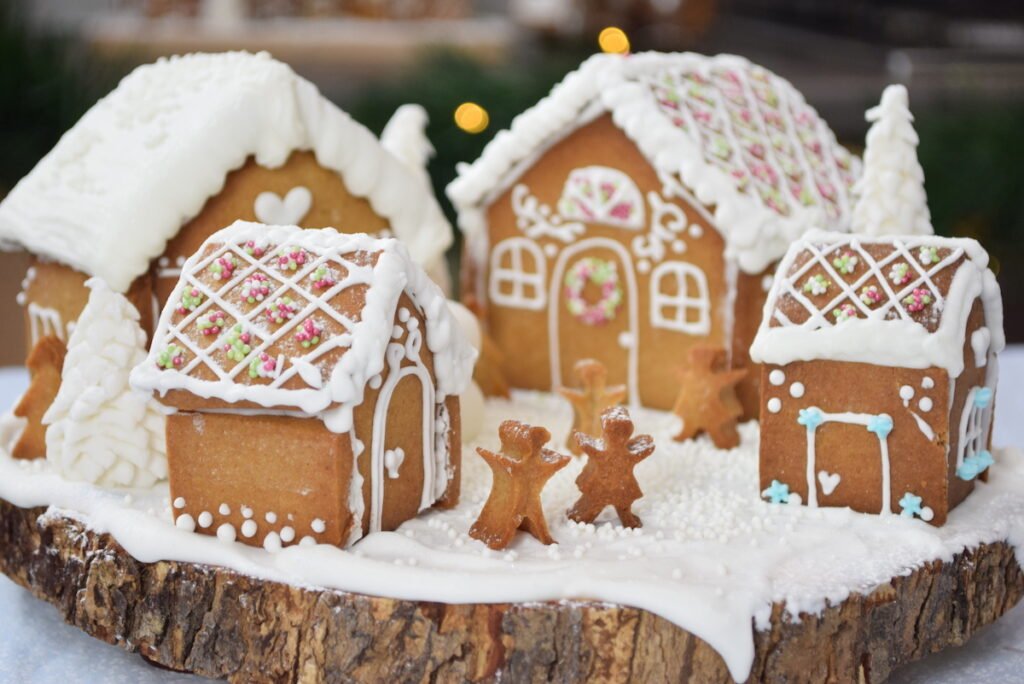CASINHAS DE BISCOITO DE GENGIBRE 3 CASINHA BISCOITO 65